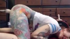Tattooed Huge Girl Gets Banged By Machine And Squirts