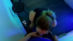 NERVOUS PUBLIC BLOWJOB – After Gym A Blowjob In Tanning Bed