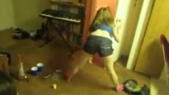 Amateur Lesbian Lap Dance